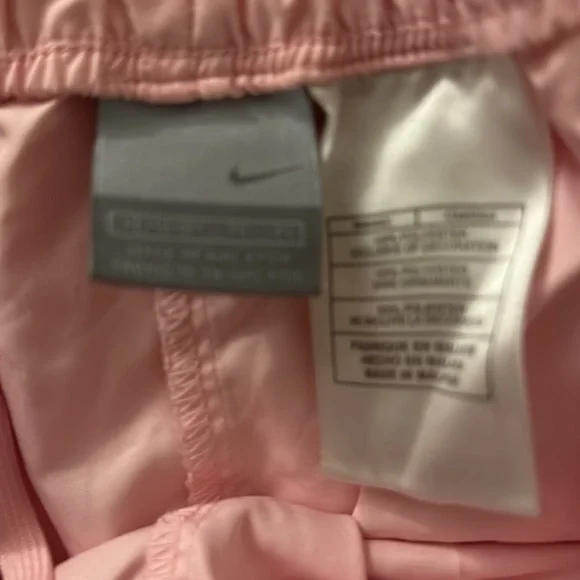 NIKE Pink and white running shorts. XL - Picture 2 of 2